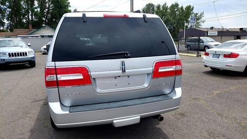 2010 Lincoln Navigator Base