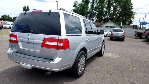 2010 Lincoln Navigator Base