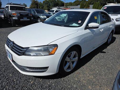 2013 Volkswagen Passat 2.5 SE