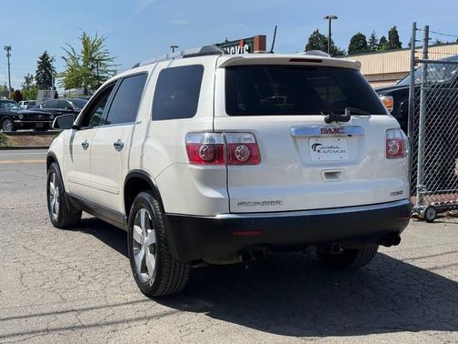 White Diamond Tricoat 2011 GMC Acadia SLT-1