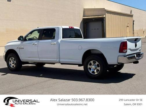 2017 RAM 2500 Big Horn Crew Cab 4x4 8' Box