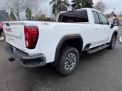2022 GMC Sierra 2500 SLE