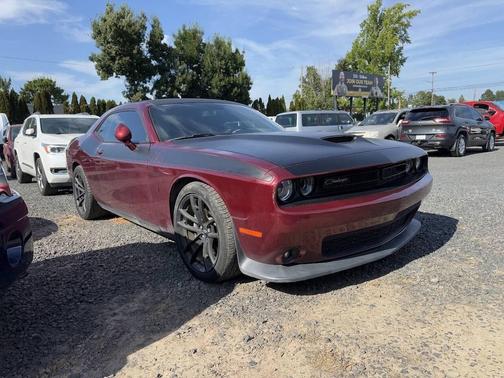 Octane Red Pearl Coat 2019 Dodge Challenger R/T Scat Pack