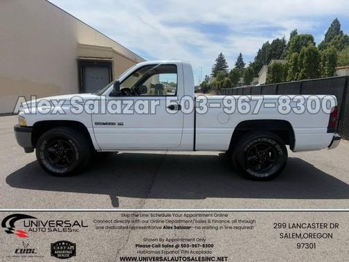 2001 Dodge Ram 1500 ST 2dr Standard Cab 2WD SB