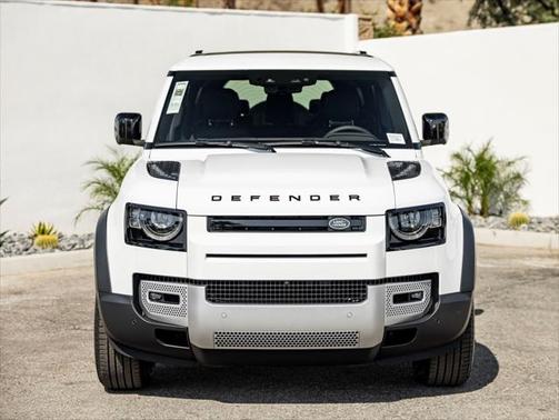 2025 Land Rover Defender 130 P300 S