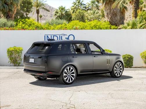 2025 Land Rover Range Rover Autobiography