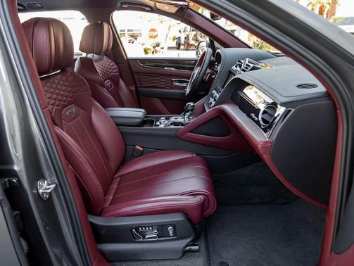 2023 Bentley Bentayga Azure