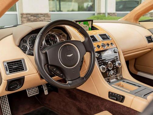 Stratus White 2013 Aston Martin V8 Vantage Base