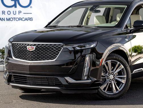 2025 Cadillac XT6 Premium Luxury FWD