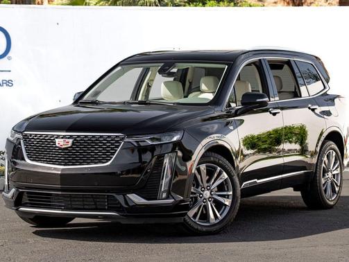 2025 Cadillac XT6 Premium Luxury FWD