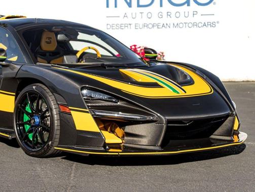 2019 McLaren Senna 