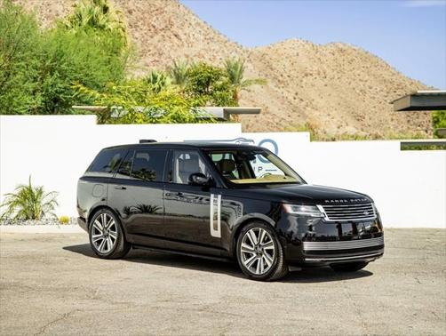 2025 Land Rover Range Rover P615 SV