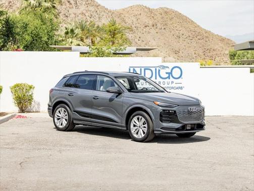 2025 Audi Q6 e-tron Premium Plus