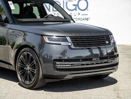 2025 Land Rover Range Rover P400 SE