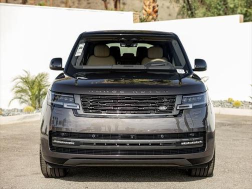 2025 Land Rover Range Rover P400 SE 7 Seat