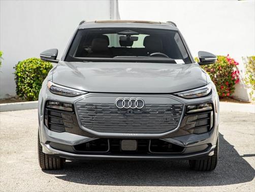 2025 Audi Q6 e-tron Premium Plus