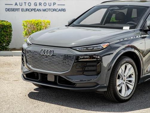 2025 Audi Q6 e-tron Premium Plus