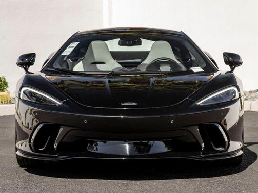 Onyx Black 2026 McLaren GTS