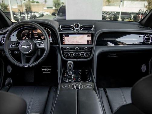 2023 Bentley Bentayga Azure