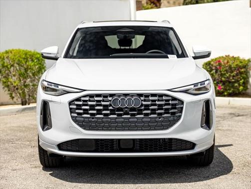 2025 Audi Q5 Premium Plus
