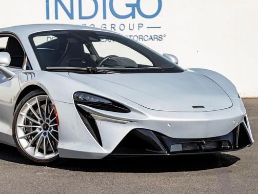 Ice Silver 2025 McLaren Artura