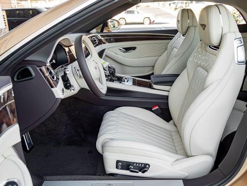 Camel 2026 Bentley Continental GT Base