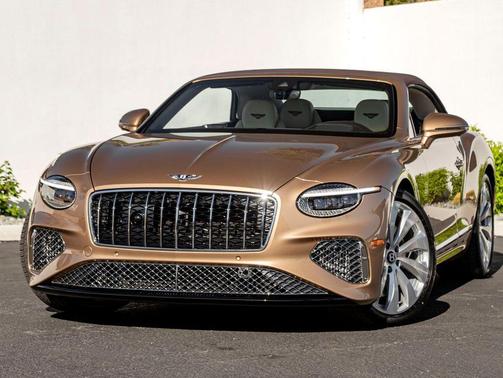 Camel 2026 Bentley Continental GT Base