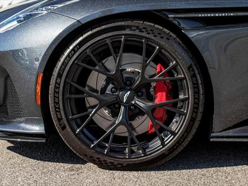 2024 Aston Martin DB12