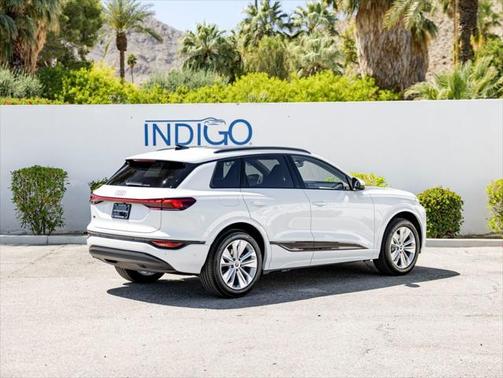 2025 Audi Q6 e-tron Premium Plus
