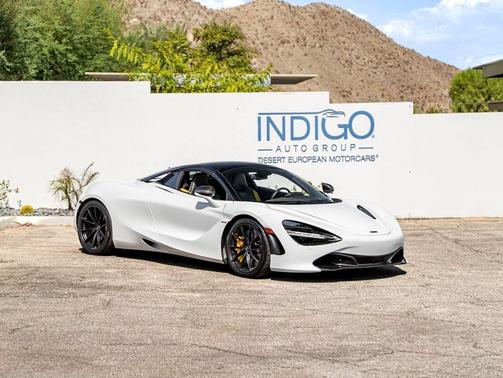 2022 McLaren 720S Base