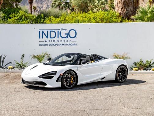 2022 McLaren 720S Base