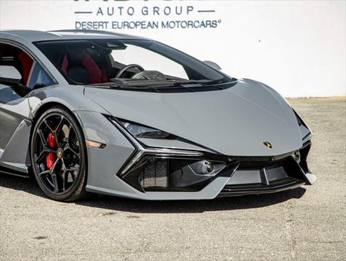 2024 Lamborghini Revuelto Base