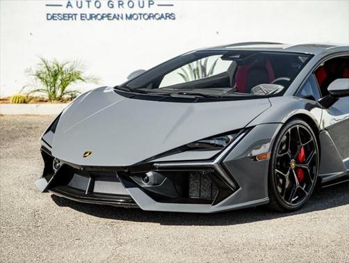 2024 Lamborghini Revuelto Base