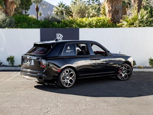 2025 Rolls-Royce Cullinan Black Badge