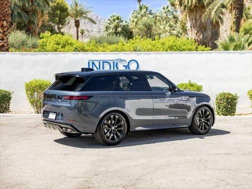 2025 Land Rover Range Rover Sport SE