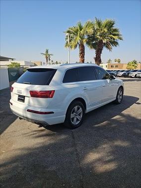 2019 Audi Q7 45 Premium Plus