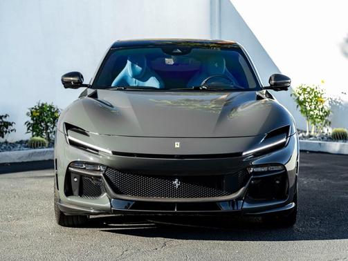 2025 Ferrari Purosangue 