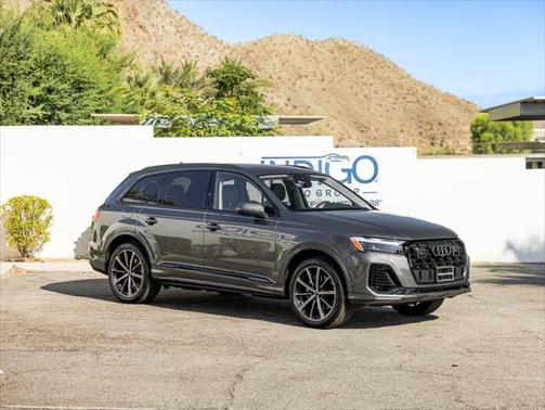 2025 Audi Q7 45 Premium Plus