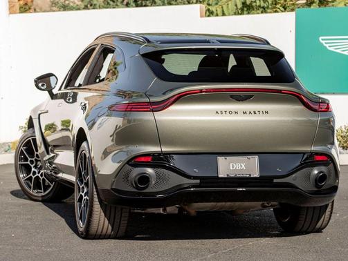 Titanium Grey 2024 Aston Martin DBX Base