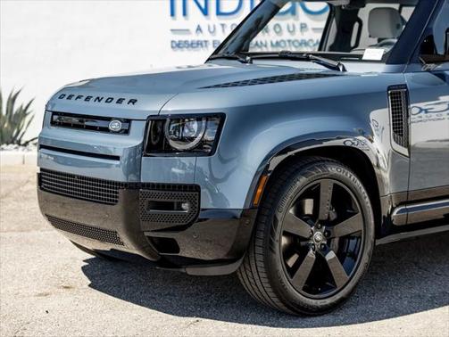 2025 Land Rover Defender 110 P400 X-Dynamic SE