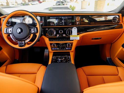 2025 Rolls-Royce Ghost 