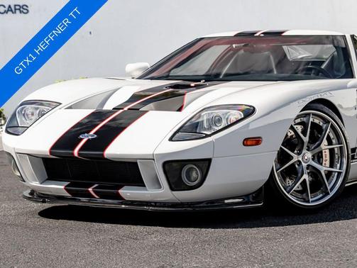 2005 Ford GT Base