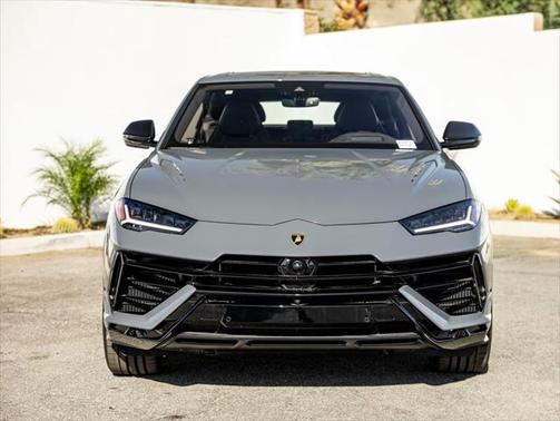 2024 Lamborghini Urus S