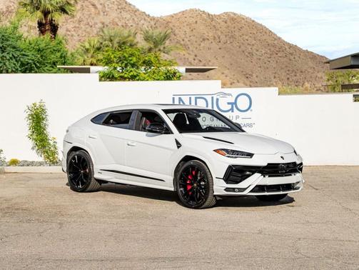 2023 Lamborghini Urus S
