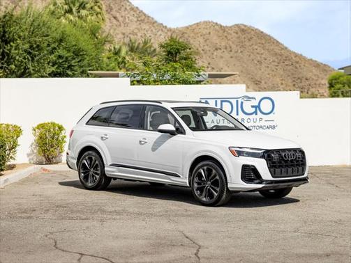 2025 Audi Q7 55 Premium Plus