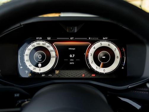 2025 Aston Martin DBX 707