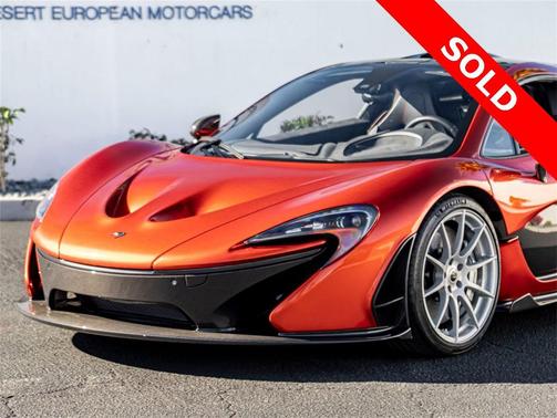 2015 McLaren P1 