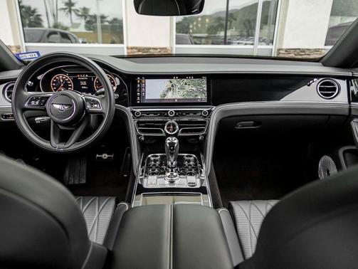 2022 Bentley Flying Spur V8