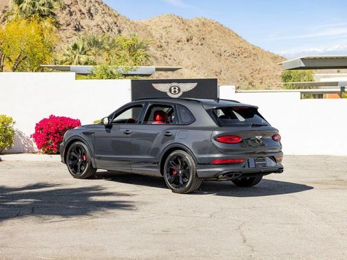 2025 Bentley Bentayga Hybrid Azure