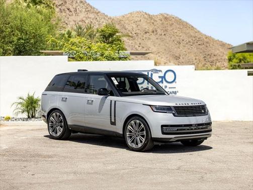 2025 Land Rover Range Rover P530 SE